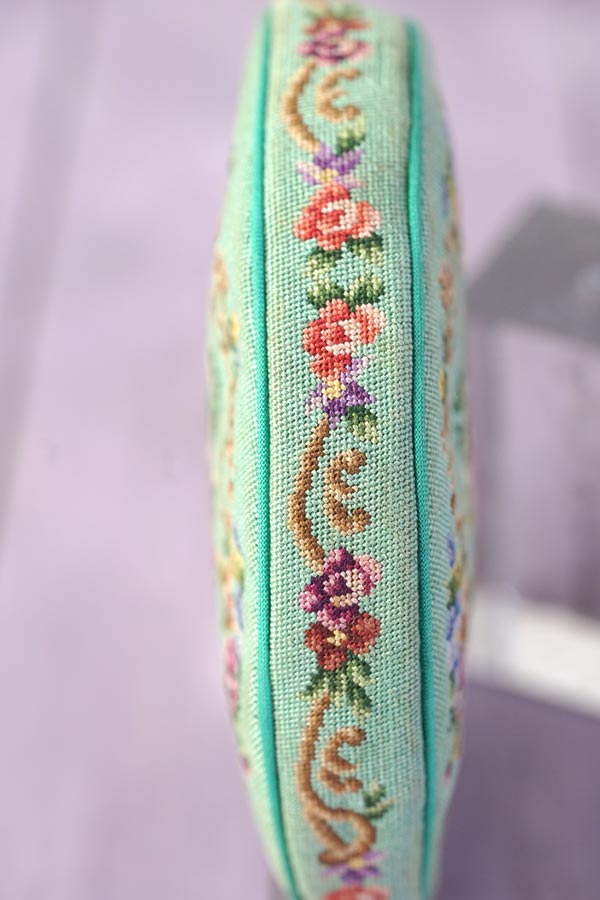 プチポワン　ラウンド型　バッグ　お花 アンティーク　良品　希少 プチポワン ラウンド型 バッグ お花 アンティーク 良品 希少