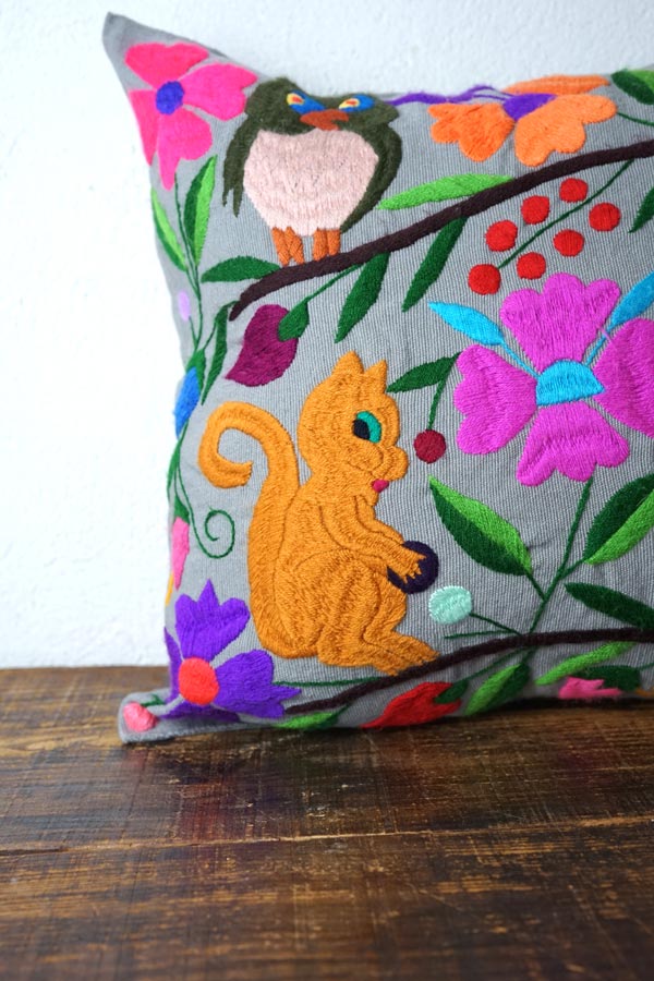 �ڥ����ϥ��ο�����֤����ۼ�ɽ��Υ��˥ޥ롦���å���󥫥С�45��42cm ge-1152