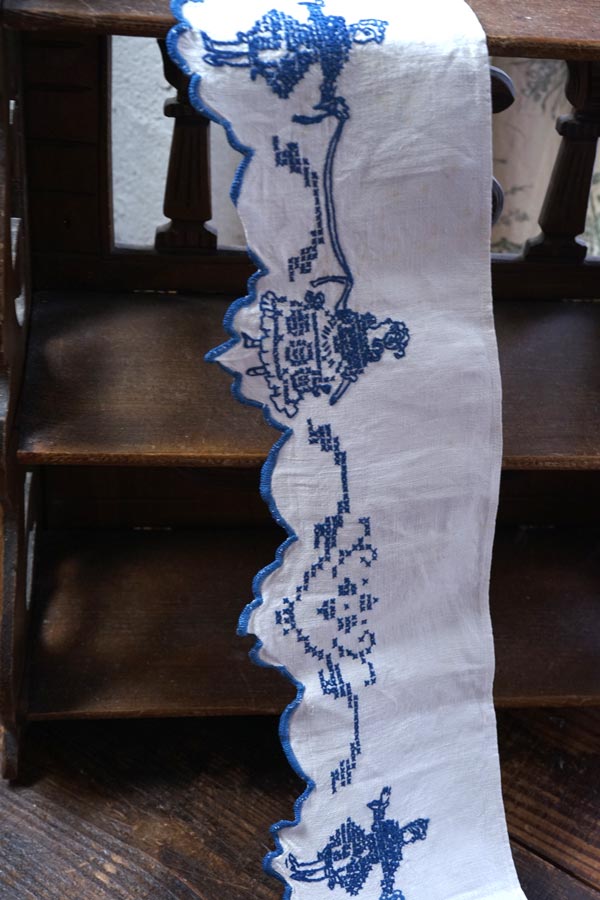 ���ܤ��޳��Τ褦�ʥ֥롼�ɽ���ê����100��11.5cm ge-1039