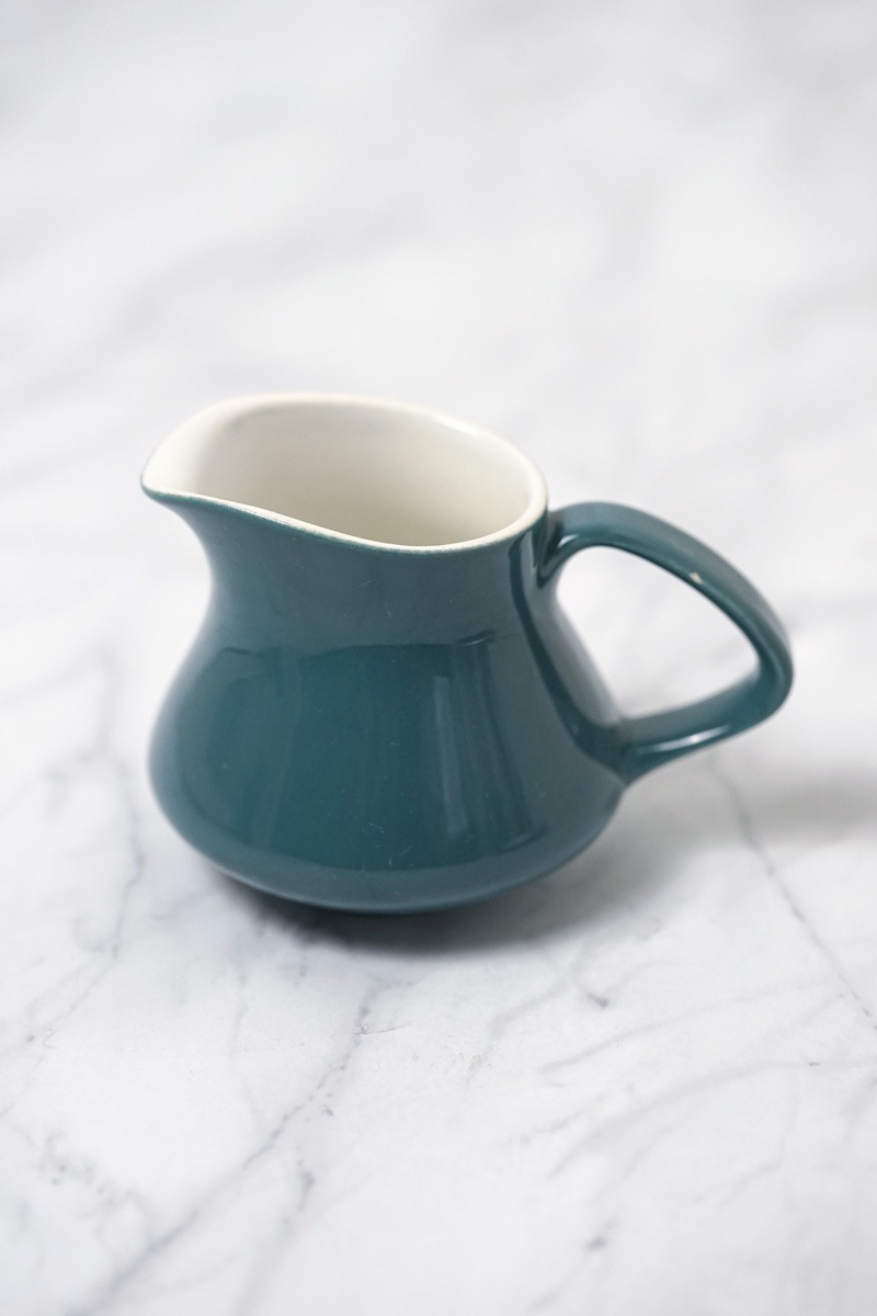 �ڥ����ꥹ������ơ�����Poole Pottery�ʥס��롦�ݥ��꡼��Twintone�ʥڥȥ�����֥롼)�ߥ륯���㥰 gc-1938