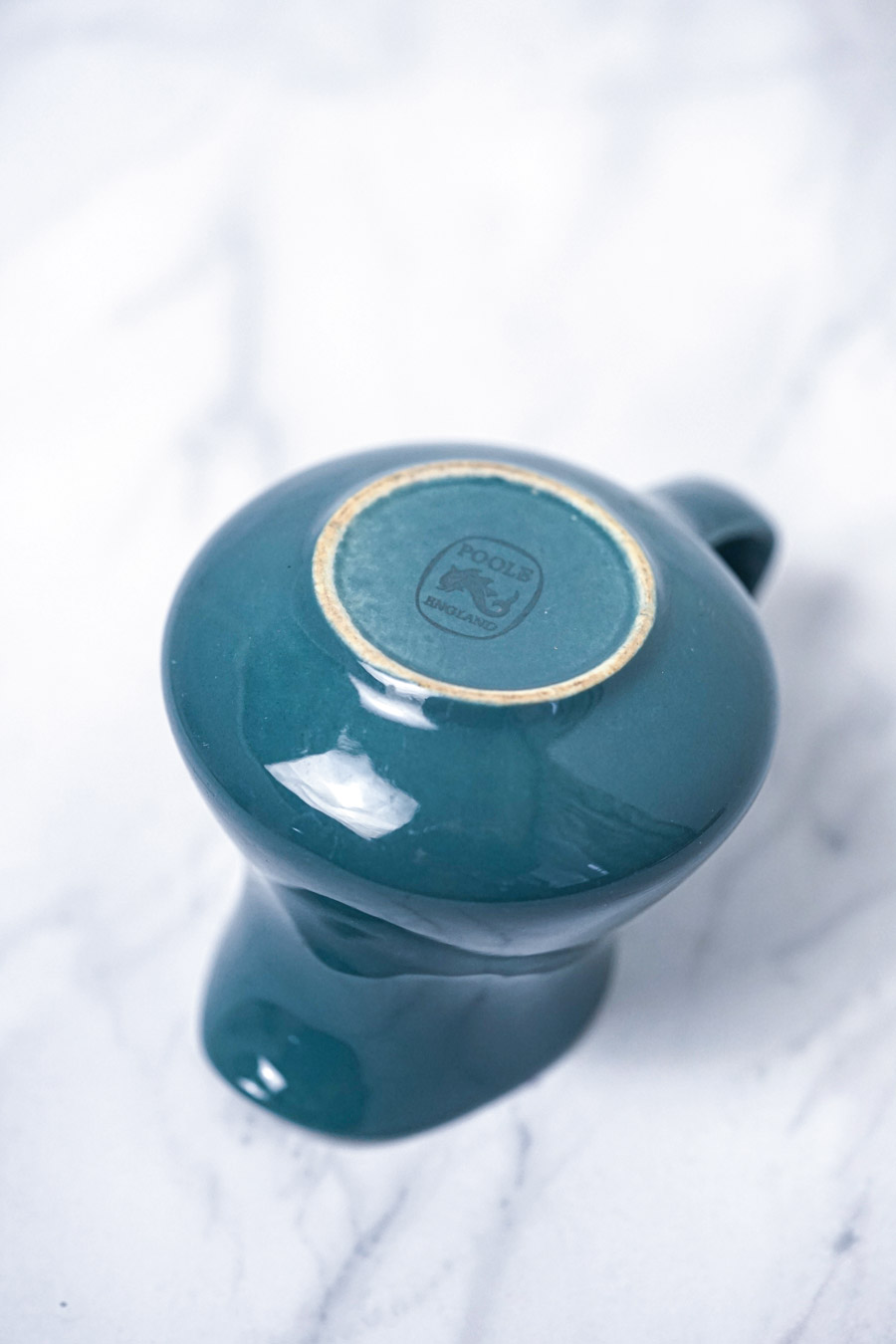 �ڥ����ꥹ������ơ�����Poole Pottery�ʥס��롦�ݥ��꡼��Twintone�ʥڥȥ�����֥롼)�ߥ륯���㥰 gc-1938