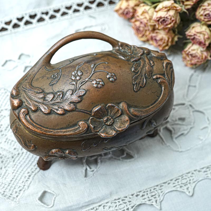 ����ƥ������Υ쥮���Υ��奨�꡼�ܥå���W14��D8��H8cm ga-1015