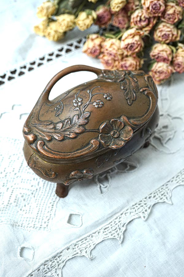 ����ƥ������Υ쥮���Υ��奨�꡼�ܥå���W14��D8��H8cm ga-1015