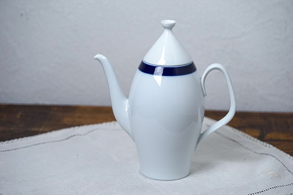 �ڥɥ��� Melitta��1960ǯ�庢 �ػҺ��Υ饤���������򼧤Υ����ҡ��ݥå� gc-1939