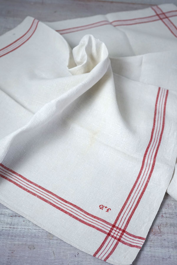 アンティークリネンレッドラインのキッチンリネン78×62.5cm gli-0364の