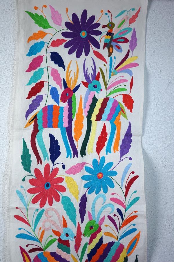 �ᥭ���������ȥ�²�Υƥʥ󥴻ɽ��Υơ��֥���ʡ����֤ο���ưʪ����44��190cm ge-1159