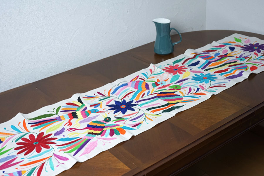 �ᥭ���������ȥ�²�Υƥʥ󥴻ɽ��Υơ��֥���ʡ����֤ο���ưʪ����44��190cm ge-1159