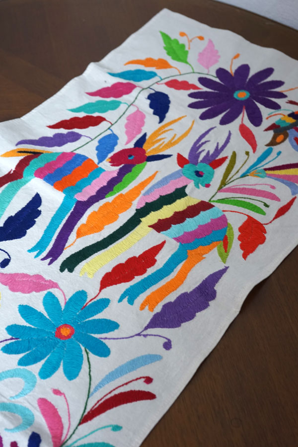 �ᥭ���������ȥ�²�Υƥʥ󥴻ɽ��Υơ��֥���ʡ����֤ο���ưʪ����44��190cm ge-1159