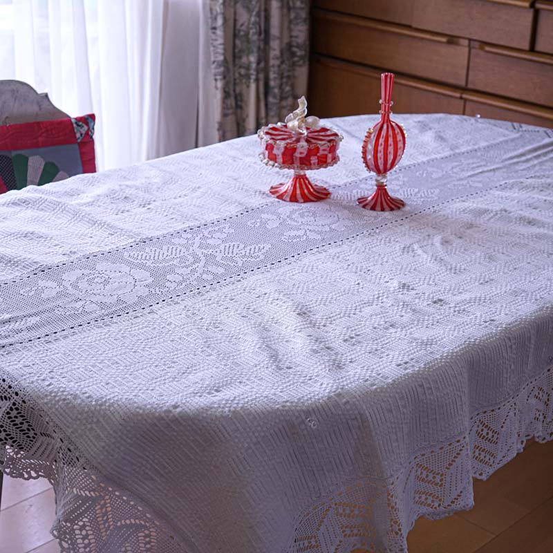 �ȥ�󥷥�Х˥��μ꿥�ȥ����å���졼���Υơ��֥륯����176��142cm gla-1895