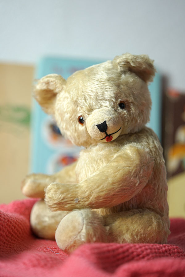 �ᥭ���������äƤ���������Ķ���ư������٥�32cm 1960ǯ�庢 gt-1103