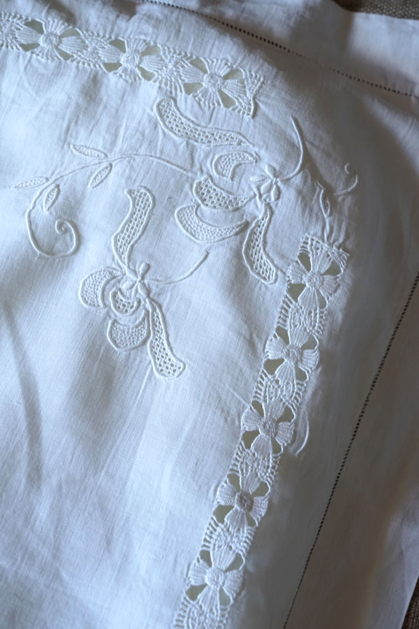 �����ꥹ�Υۥ磻�ȥ���ɽ���RB����ե��٥åȻɽ��Υ��å���󥫥С�75��72cm ge-1133