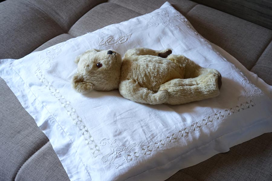 �����ꥹ�Υۥ磻�ȥ���ɽ���RB����ե��٥åȻɽ��Υ��å���󥫥С�75��72cm ge-1133