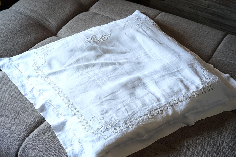 �����ꥹ�Υۥ磻�ȥ���ɽ���RB����ե��٥åȻɽ��Υ��å���󥫥С�75��72cm ge-1133