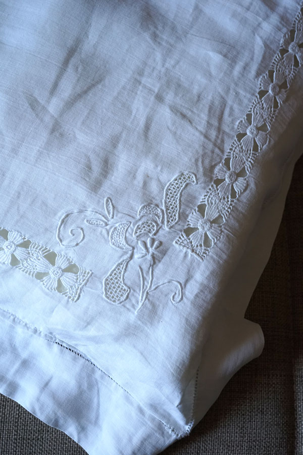 �����ꥹ�Υۥ磻�ȥ���ɽ���RB����ե��٥åȻɽ��Υ��å���󥫥С�75��72cm ge-1133