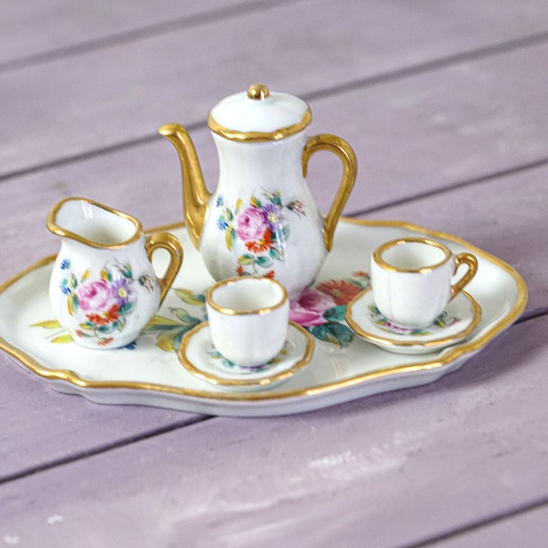 リモージュ　ミニチュアティーセット8点　シリアルナンバー入 リモージュ ミニチュアティーセット8点 シリアルナンバー入 リモージュ