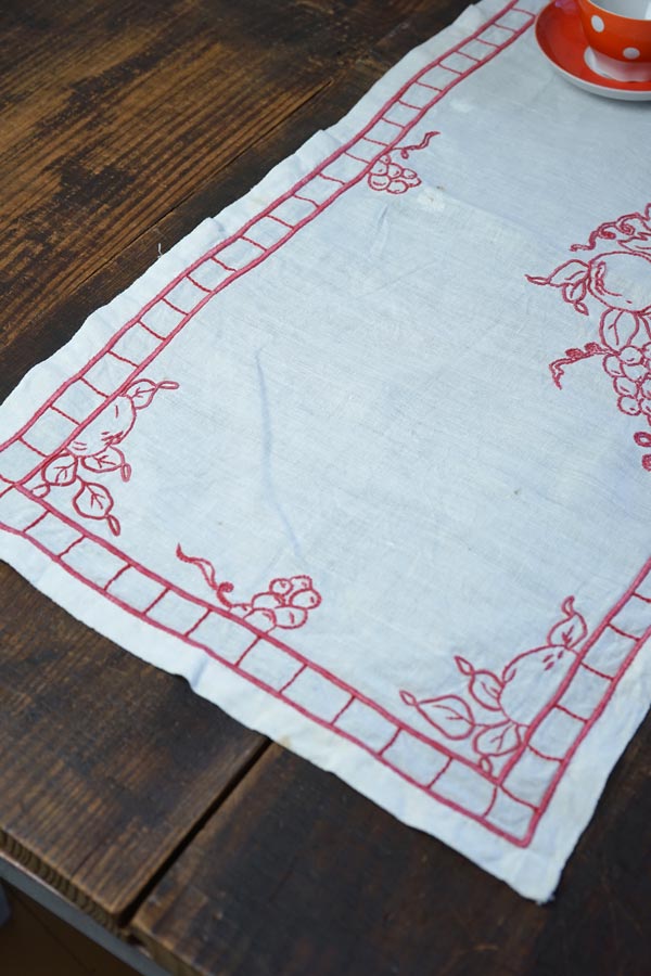 �������Υե롼�Ļɽ��Υơ��֥�ޥå�78.5��40cm ge-1101