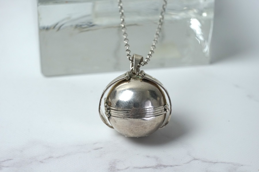 メキシカンシルバーの鈴型ロケットW2.9×D2.5×H2.8cm ga-1189の通販