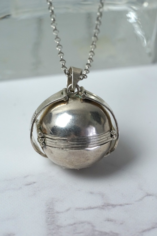 �ᥭ�����󥷥�С����뷿�����å�W2.9��D2.5��H2.8cm ga-1189