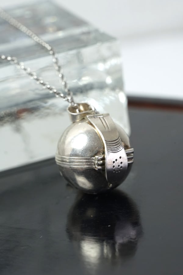 メキシカンシルバーの鈴型ロケットW2.9×D2.5×H2.8cm ga-1189の通販