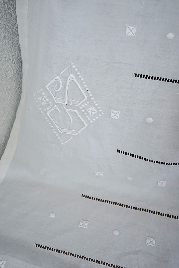 ������ǥ��Υۥ磻�ȥ���ɽ���CG�Υ�Υ����ɽ��Υɥ�ʥ٥åɥ�ͥ��gli-0382