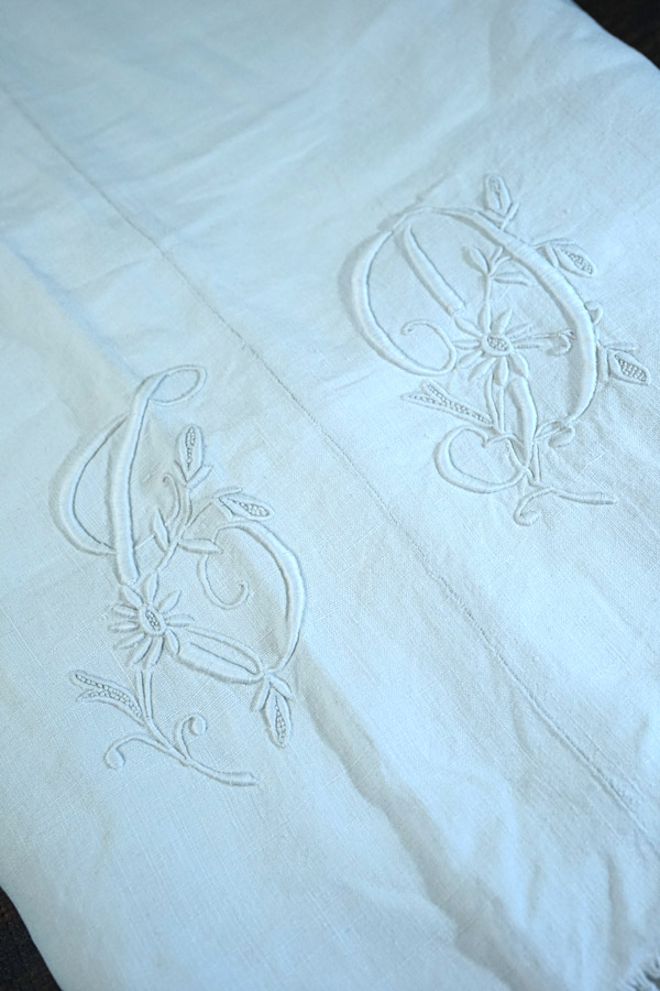 アンティークフレンチリネンシーツCJアルファベットモノグラム入りW190