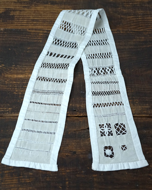 珍しいドロンワーク刺繍サンプラー10×98cm 1920年代頃 ge-1117の