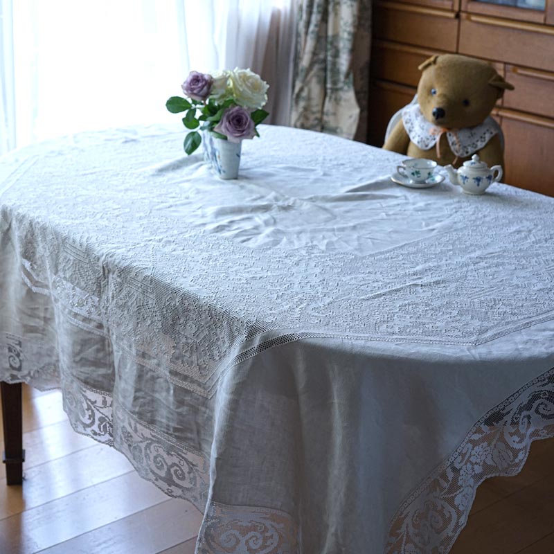 �����ꥹ�ζä��ۤɺ٤������åȥ���ɽ��˥ե���졼���Υơ��֥륯����169��168cm ge-1068