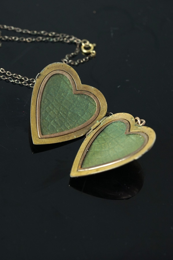 �������ȥꥢ����Υ�����ɥ�����������緿�ϡ��ȷ������åȥڥ�����3.5��3.2cm ga-1151