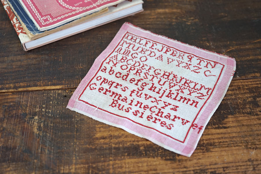 �ե�󥹤Υ���ե��٥åȻɽ�����ץ顼20.5��20.5cm ge-1043