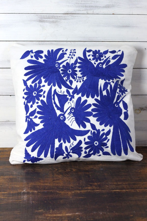 新品＊クッションカバー＊オトミ刺繍＊ピンク×グレー＊動物＊植物＊花＊メキシコ雑貨 新品＊クッションカバー＊オトミ刺繍＊ピンク×グレー＊動物＊植物＊花