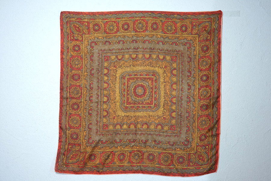 ��1940-50ǯ��۱ѹ������ơ��� �����ơ��ȥ������աʥ֥饦��ߥڥ����꡼����78��78cm gd-306