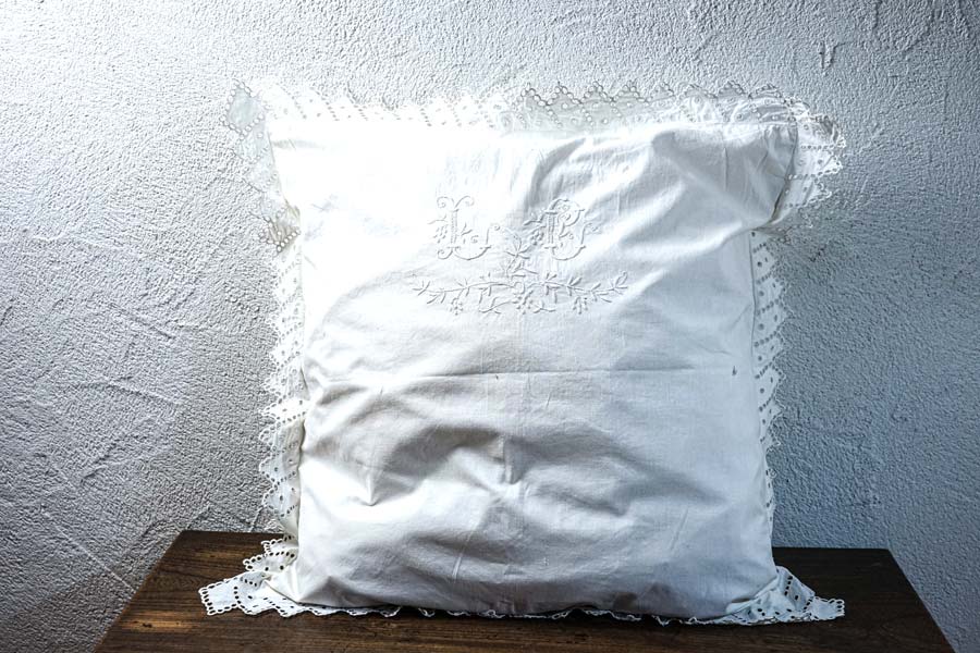 �ե�󥹥���ƥ����� LC��Υ����ȥܥ��˥����ɽ��Υե��ԥ�����������70��70cm�˥ۥ磻�ȥ�� ge-1179