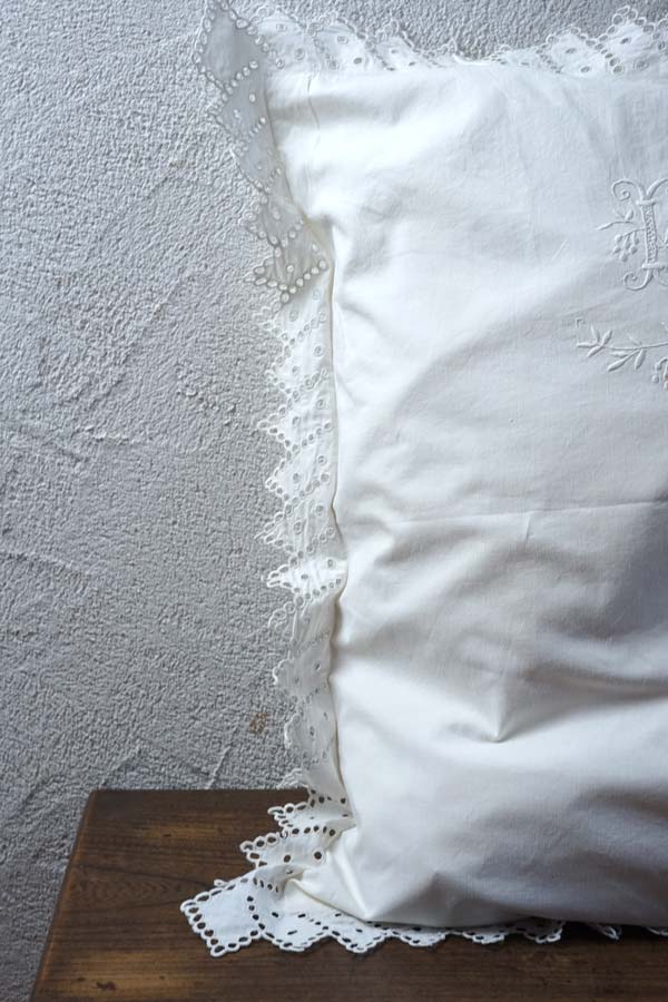 �ե�󥹥���ƥ����� LC��Υ����ȥܥ��˥����ɽ��Υե��ԥ�����������70��70cm�˥ۥ磻�ȥ�� ge-1179