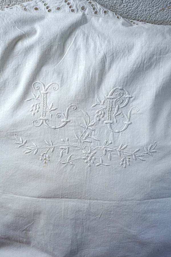 �ե�󥹥���ƥ����� LC��Υ����ȥܥ��˥����ɽ��Υե��ԥ�����������70��70cm�˥ۥ磻�ȥ�� ge-1179