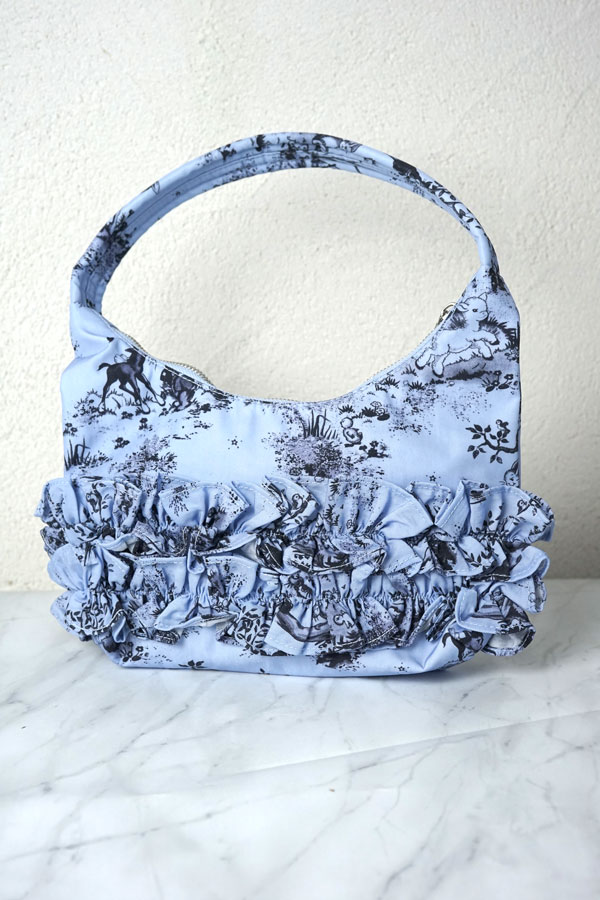 �ڴ����������ʡ�Molly Goddard �� BAGGU ����� Ruffle Shoulder Bag�ʥ֥롼���ȥ��ˡ�SF����Ź������̤���ѥ����դ� gb-344