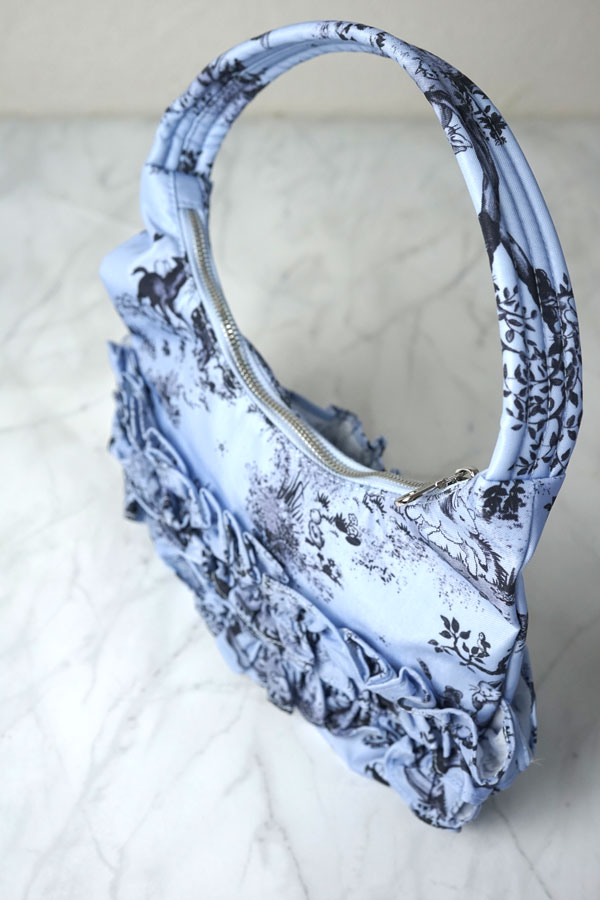 �ڴ����������ʡ�Molly Goddard �� BAGGU ����� Ruffle Shoulder Bag�ʥ֥롼���ȥ��ˡ�SF����Ź������̤���ѥ����դ� gb-344