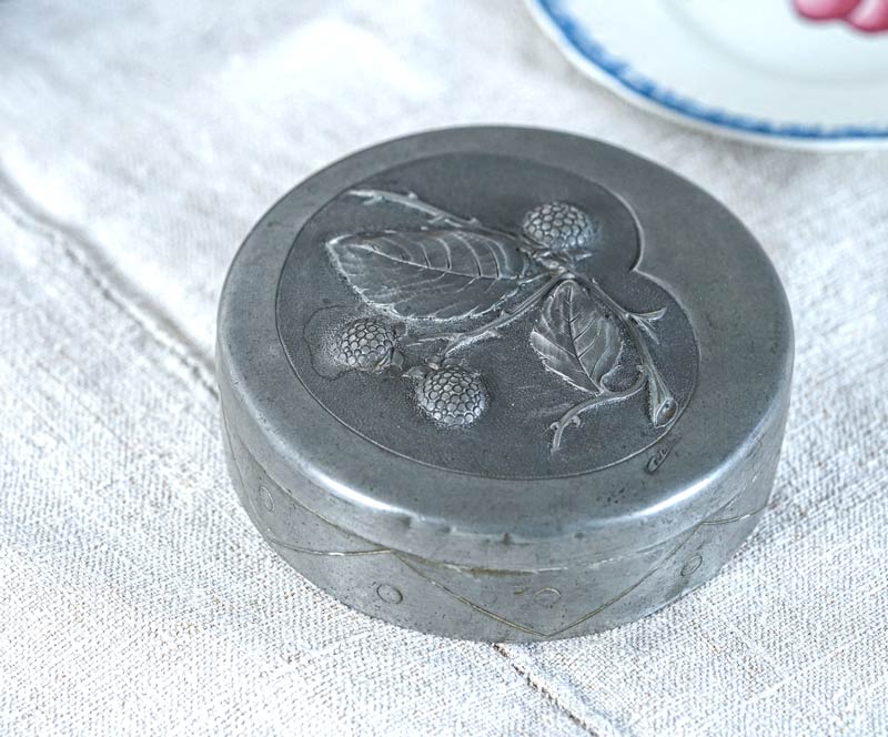 �ڤμ¤Υ�꡼�դΥ������γ��Ĥ��ƴ�19C��� gk-586