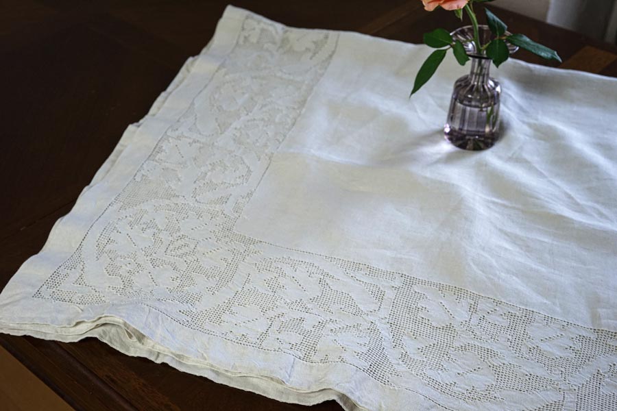 �����ꥢ�Υɥ������ηݽ�/������Ķ�����ơ��֥��ͥ�165��130cm ge-1143