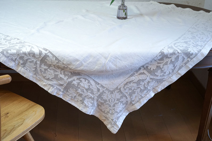 �����ꥢ�Υɥ������ηݽ�/������Ķ�����ơ��֥��ͥ�165��130cm ge-1143