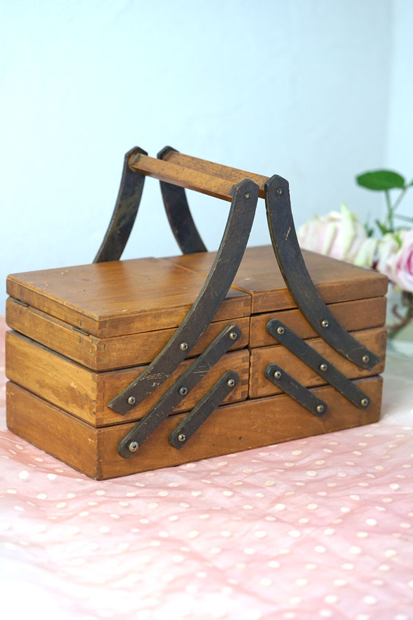 �ե�󥹥�����ơ�����ʪ�Υ������󥰥ܥå���1940ǯ�庢 gs-1516