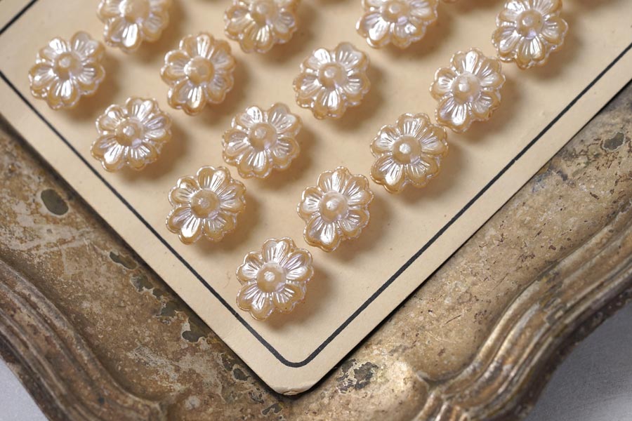 ���饹�Υ�����ɥѡ��륳���ǥ��󥰤��֥ܥ���1.3��1.2cm4�ĥ��å� gbu-047