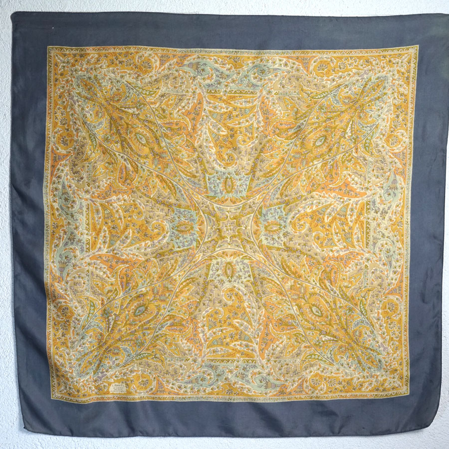 ��1960ǯ���Liberty of London ��̩�ʥܥ��˥������Υ�����ơ������륯�������� ���졼�ߥޥ������� 66��68cm gd-308