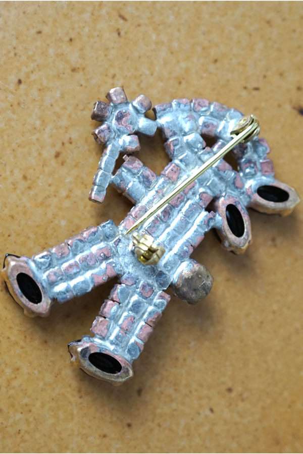 ���������饹�����������ȡ�����α���줿�������Υ֥�����4.3��3.5cm ga-1283