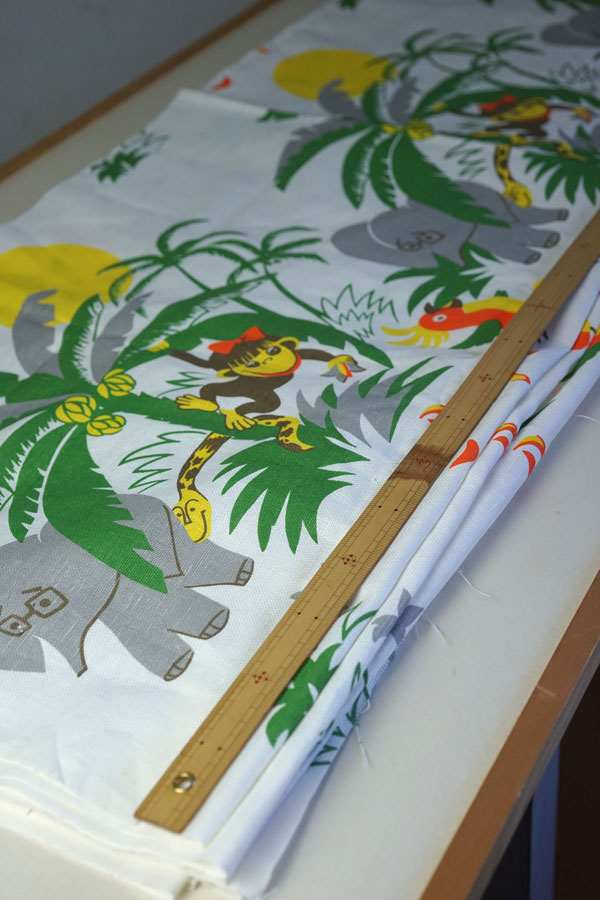 �����ȥ˥��βİ������Υ�����դΥ�ͥ�ե��֥�å�150��50cm gf-955