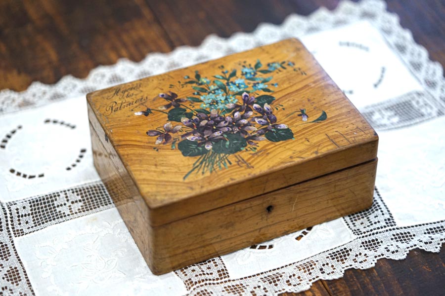 �⥷����̤Υ��奨�꡼�ܥå���W11.5��D8.5��H6cm��gk-567