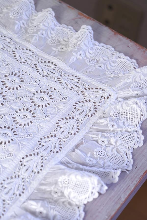 ����ƥ������ϥ�ɥ���ۥ磻�ȥ���ɽ��Υơ��֥�졼��85��68cm ge-1086