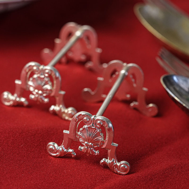 フランスのシルバープレートのナイフレストとカトラリーのペアセット