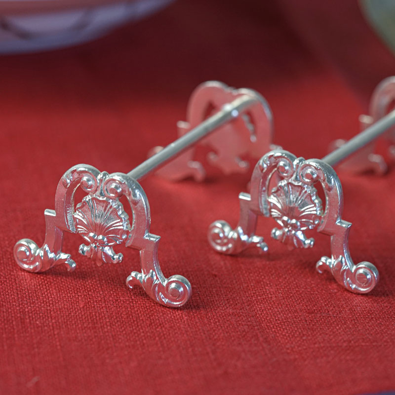 �ե�󥹤Υ���С��ץ졼�ȤΥʥ��ե쥹�Ȥȥ��ȥ�꡼�Υڥ����å� gc-1899