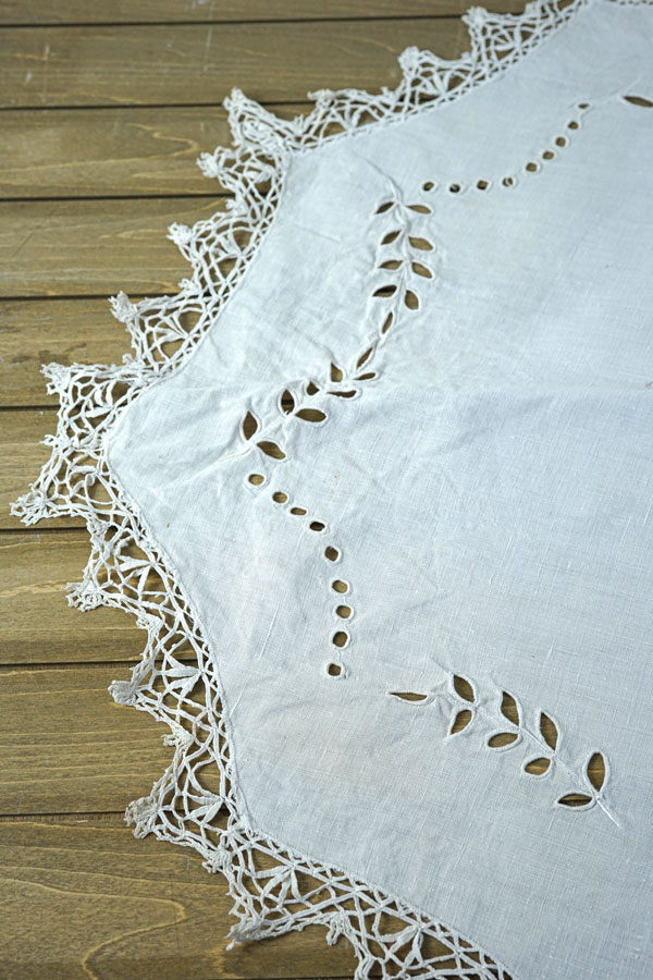 ��ͥ�˥��åȥ���ɽ��ȥܥӥ�졼���α���Υơ��֥�ޥå�W70cm ge-978