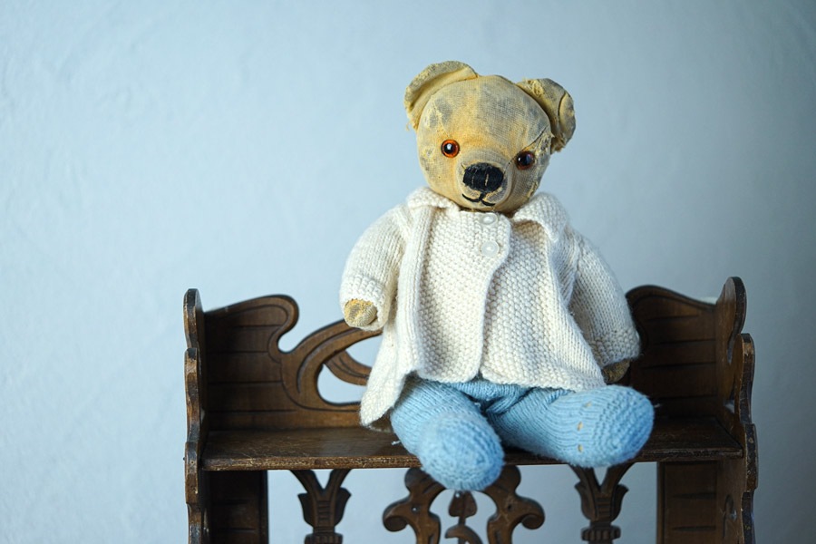 �����ꥹ�μ��ԤߤΥ��㥱�åȤȥ쥮�󥹤��夿�٥�35cm 1930ǯ�� gt-1078